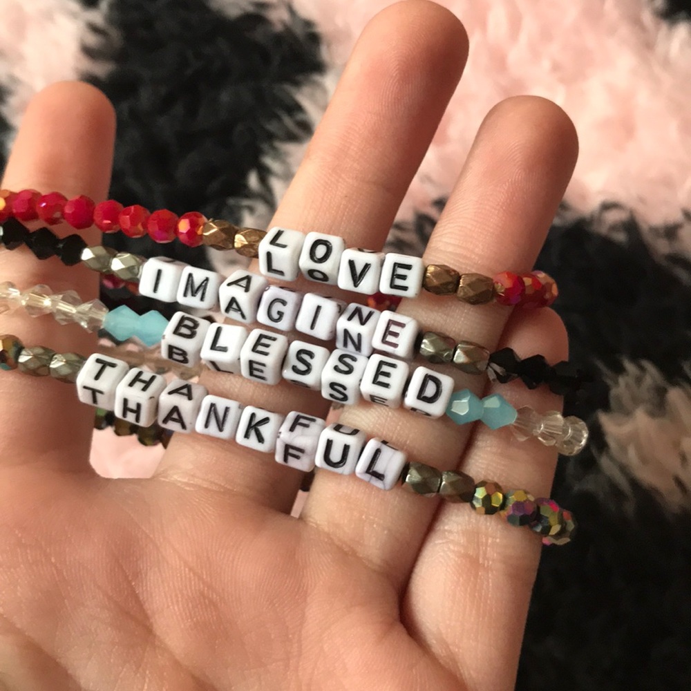 Bundle of 4 bracelets